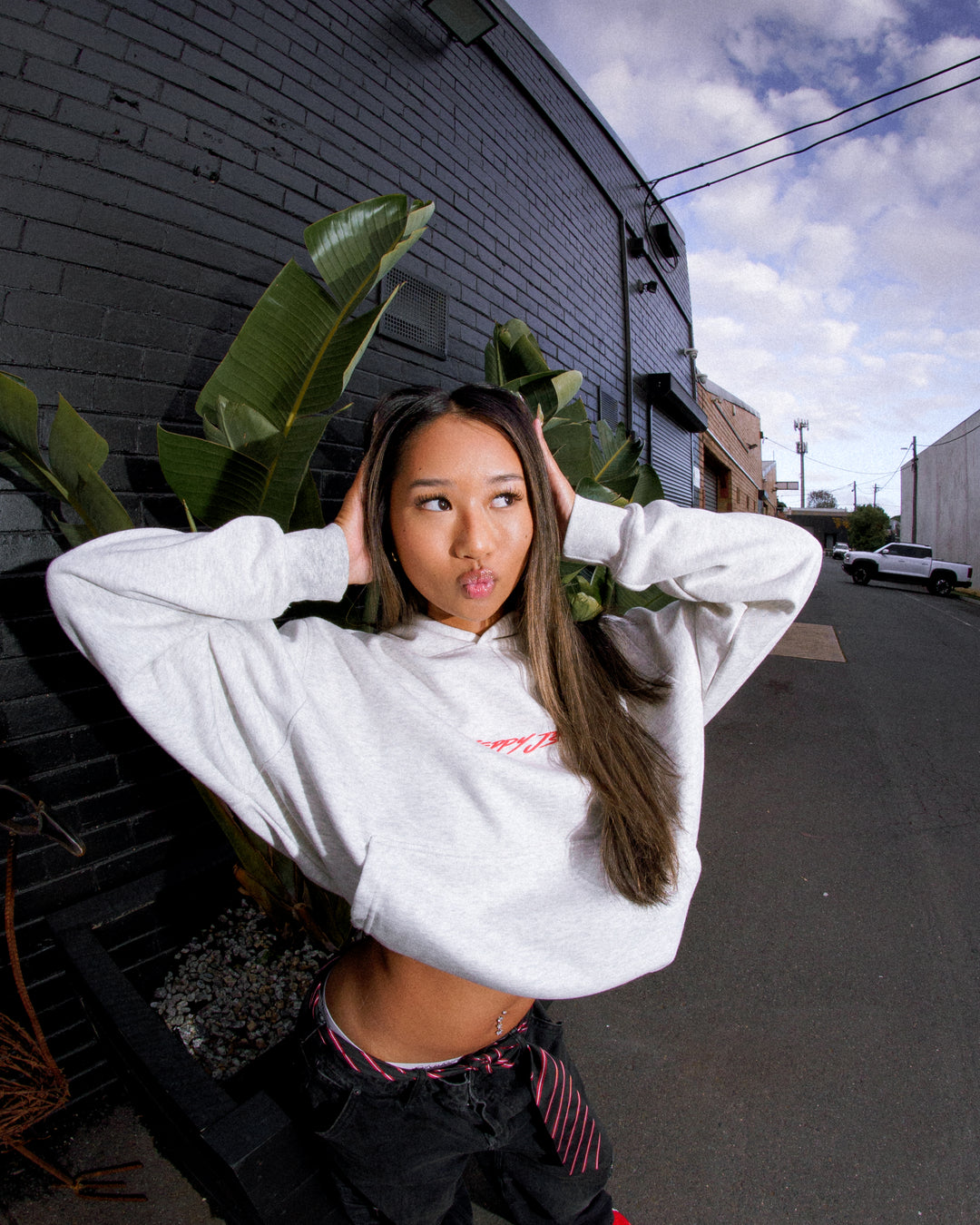 ESSENTIALS BOXY HOODIE