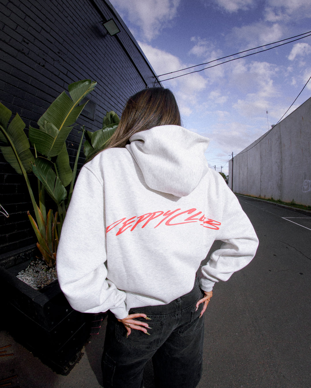 ESSENTIALS BOXY HOODIE